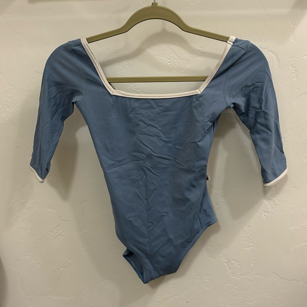 YUMIKO MARIEKE LEOTARD